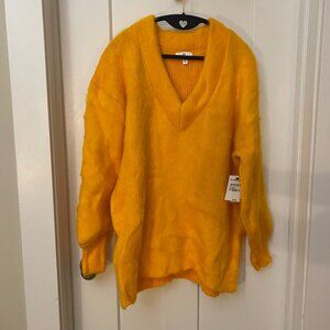 NWT! Nordstrom BP Golden Fuzzy V-Neck Sweater - Large